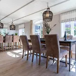 Feriehus Reetdachhaus Gaia & Ganymed Reetdachhaus Ganymed Böhl