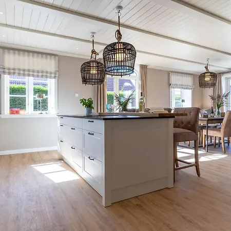 Reetdachhaus Gaia & Ganymed Reetdachhaus Ganymed Feriehus Böhl