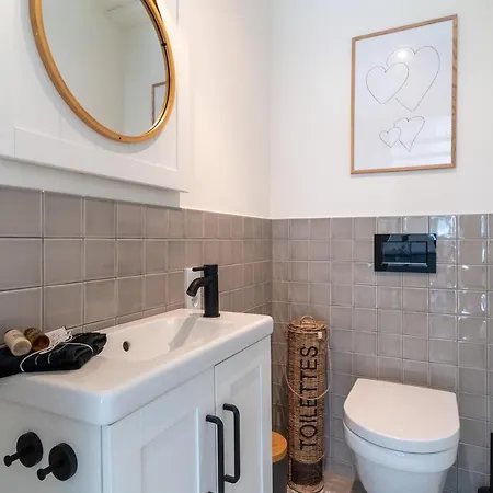 Reetdachhaus Gaia & Ganymed Reetdachhaus Ganymed *