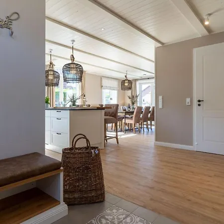 Holiday home Reetdachhaus Gaia & Ganymed Reetdachhaus Ganymed Sankt Peter-Ording